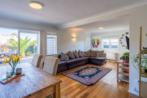 Photo of property in 1 Toru Road, Paraparaumu Beach, Paraparaumu, 5032