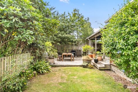 Photo of property in 6 Prouse Grove, Silverstream, Upper Hutt, 5019