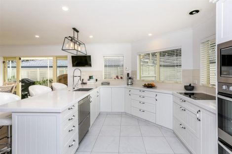 Photo of property in 4 Morley Street, New Plymouth, 4310