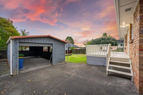 Photo of property in 106 Flanshaw Road, Te Atatu South, Auckland, 0610