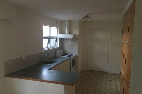 Photo of property in 33 Hillary Crescent, Upper Riccarton, Christchurch, 8041