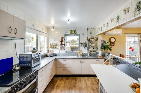 Photo of property in 609 Lascelles Street, Saint Leonards, Hastings, 4120