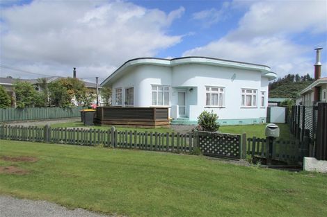 Photo of property in 102 Marsden Road, Greymouth, 7805