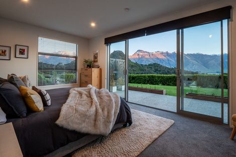 Photo of property in 13 Fantail Lane, Mount Creighton, Queenstown, 9371