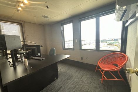 Photo of property in 117 Heretaunga Street, Palmerston North, 4414