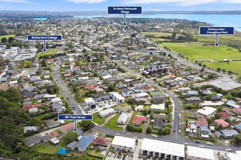 Photo of property in 38 Titoki Street, Te Atatu Peninsula, Auckland, 0610