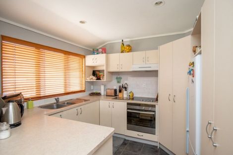 Photo of property in 25 Raratuna Street, Turua, 3574