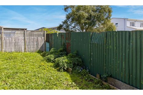 Photo of property in 3-6/5a Harper Street, Parkside, Timaru, 7910