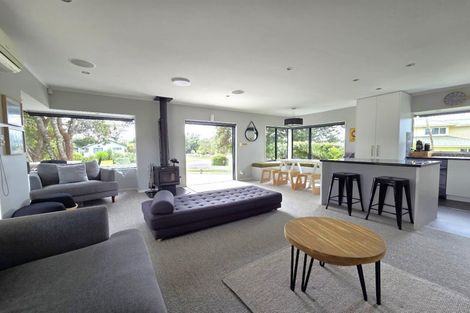 Photo of property in 138 Waimaire Avenue, Matarangi, Whitianga, 3592