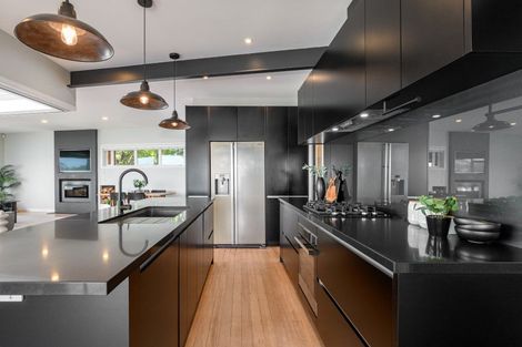 Photo of property in 1 Fourteenth Avenue, Tauranga South, Tauranga, 3112