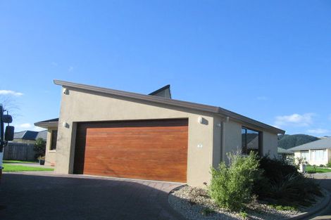 Photo of property in 7 Crown Hill, Paraparaumu, 5032