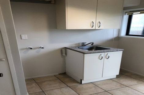 Photo of property in 9 Inchinnam Road, Flat Bush, Auckland, 2016