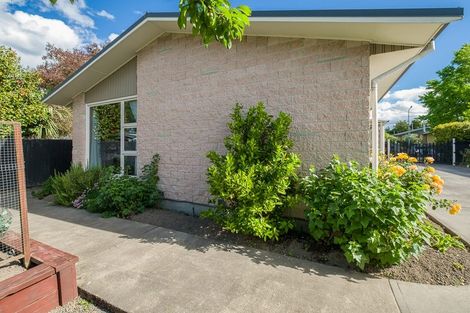 Photo of property in 72 Woodbury Street, Russley, Christchurch, 8042