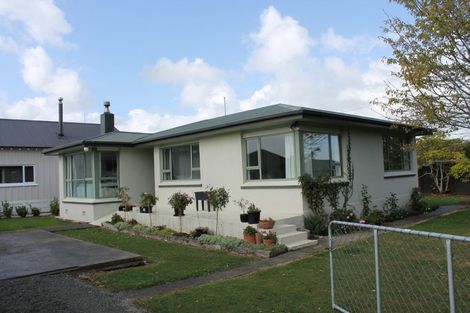 Photo of property in 52 John Street, Winton, 9720