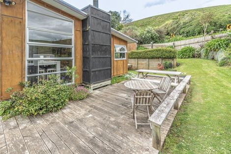 Photo of property in 97 Mowhanau Drive, Kai Iwi, Whanganui, 4574