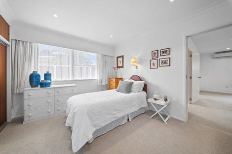 Photo of property in 10 Alf Walker Place, Papakura, 2110