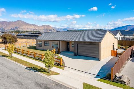 Photo of property in 14 Pounamu Avenue, Albert Town, Wanaka, 9305