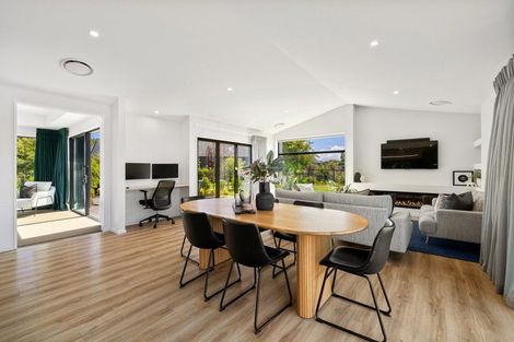 Photo of property in 8 Kirkland Crescent, Harewood, Christchurch, 8051