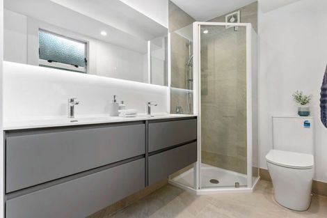 Photo of property in 4 Powrie Street, Glenfield, Auckland, 0629