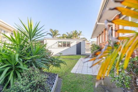 Photo of property in 8a Lodge Avenue, Mount Maunganui, 3116
