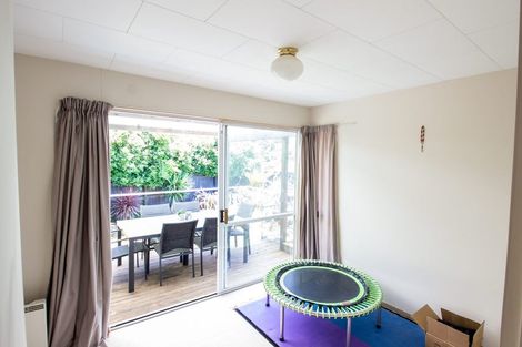 Photo of property in 2/11 Cotswold Lane, Mount Wellington, Auckland, 1060