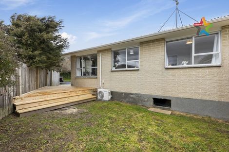 Photo of property in 15b Pencarrow Crescent, Wainuiomata, Lower Hutt, 5014
