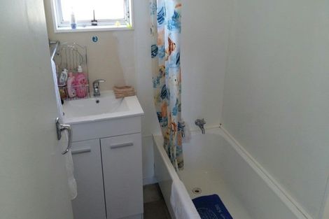 Photo of property in 3 Kirkcaldy Crescent, Flaxmere, Hastings, 4120