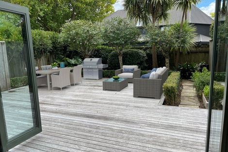 Photo of property in 2/5 Hepburn Street, Freemans Bay, Auckland, 1011