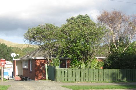 Photo of property in 26 Driver Crescent, Cannons Creek, Porirua, 5024