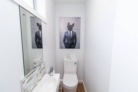 Photo of property in 92 Silverstream Road, Crofton Downs, Wellington, 6035