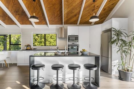 Photo of property in 110 Spinella Drive, Bayview, Auckland, 0629