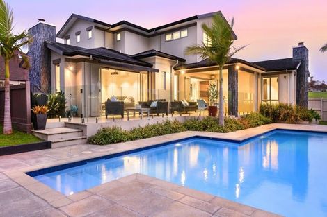 Photo of property in 43 Manor Park, Sunnyhills, Auckland, 2010