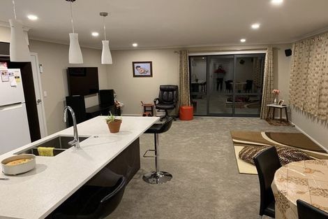 Photo of property in 14 Ivy Lane, Kelvin Grove, Palmerston North, 4414