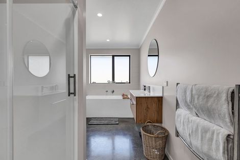 Photo of property in 10 Kararaina Close, Whalers Gate, New Plymouth, 4310