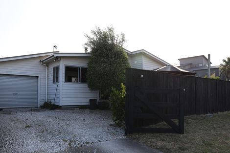 Photo of property in 742a Papamoa Beach Road, Papamoa Beach, Papamoa, 3118