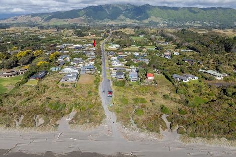 Photo of property in 39 Paetawa Road, Peka Peka, Waikanae, 5391