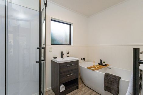 Photo of property in 86 Johnstone Street, Tinwald, Ashburton, 7774