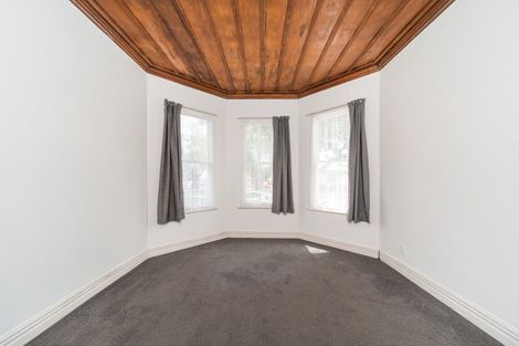 Photo of property in 35 Ada Street, Hokowhitu, Palmerston North, 4410