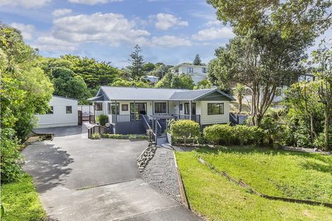 Photo of property in 30 Whanake Street, Titahi Bay, Porirua, 5022