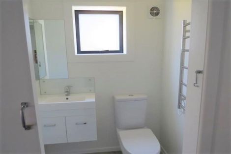 Photo of property in 3/13 Fillis Street, New Plymouth, 4310