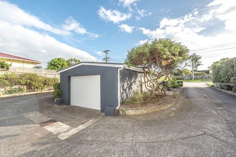 Photo of property in 115a Karaka Street, Castlecliff, Whanganui, 4501