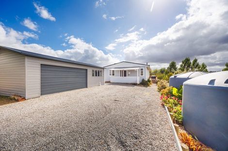 Photo of property in 42 Hastings Street, Halcombe, Feilding, 4779