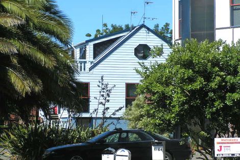 Photo of property in 3/50 Onewa Road, Northcote Point, Auckland, 0627