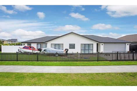 Photo of property in 9 Rere Awa Road, Glenbrook, 2681