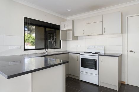 Photo of property in 10 Cedar Heights Avenue, Massey, Auckland, 0614