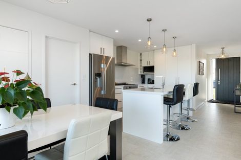 Photo of property in 77 Te Kio Crescent, Papamoa Beach, Papamoa, 3118