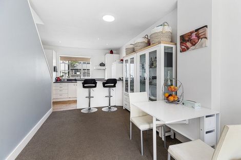 Photo of property in 33 Little George Street, Thorndon, Wellington, 6011