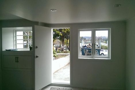 Photo of property in 1/10 Bishop Street, Green Bay, Auckland, 0604