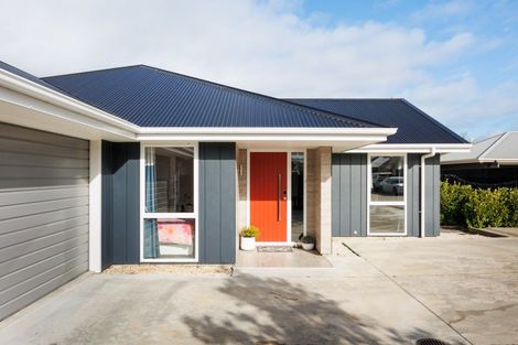 Photo of property in 9 Ivy Lane, Kelvin Grove, Palmerston North, 4414