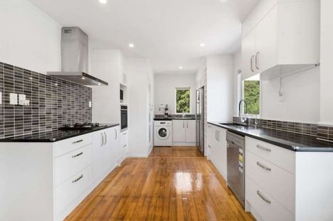 Photo of property in 82b Woodglen Road, Glen Eden, Auckland, 0602
